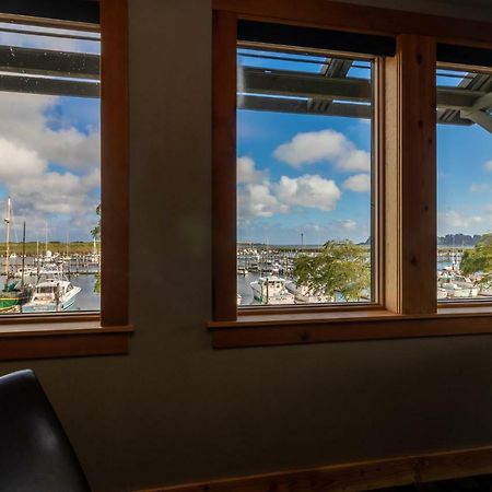 At The Helm Hotel Ilwaco المظهر الخارجي الصورة